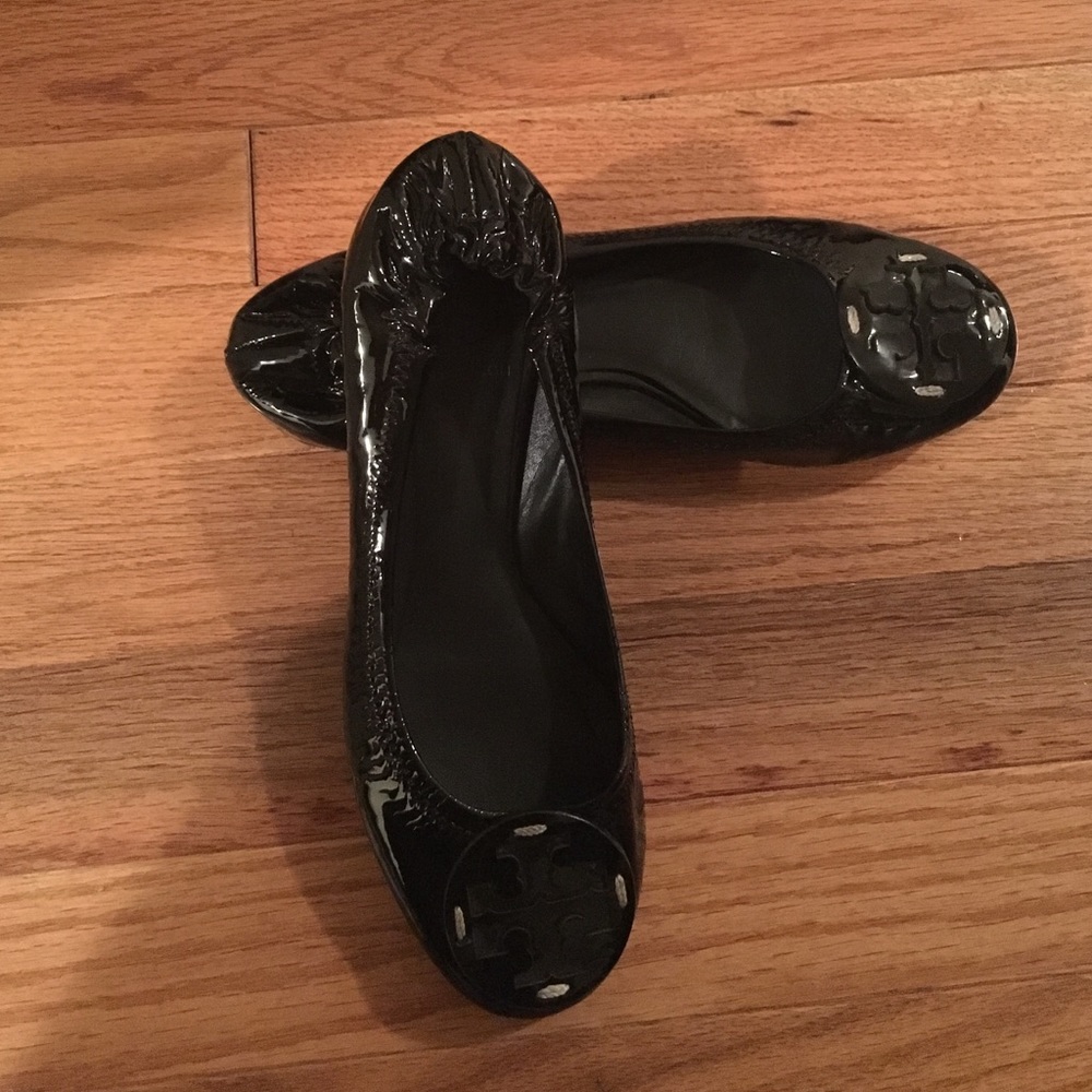 *Authentic* Tory Burch patent leather shoes